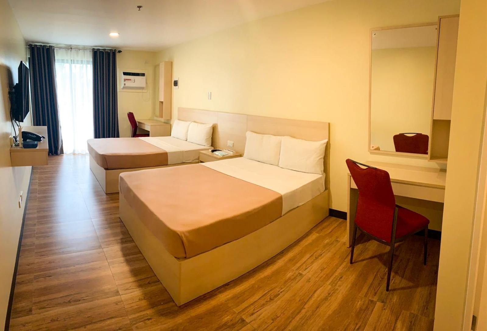 Olive Town Center And Hotel Baguio City Екстер'єр фото